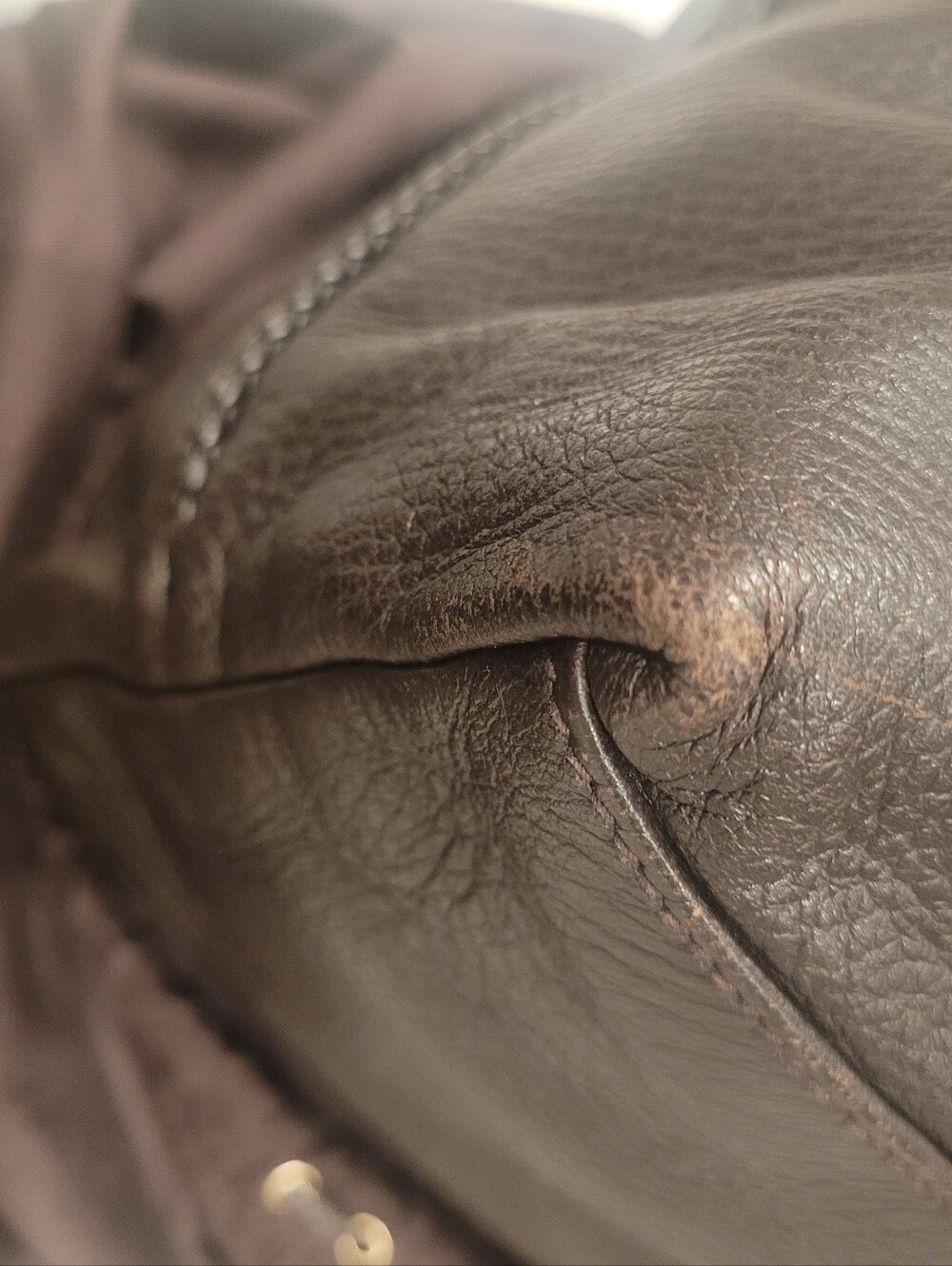 GUCCI authentic L deerskin leather hip shoulder bag, dark brown, bamboo close - Picture 14 of 16